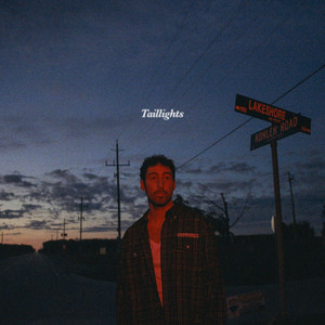 打屁股美女脱掉蕾丝
